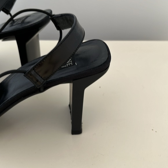Vintage Anne Klein Shiny Black Leather Sling Back Shoes, sizes 6/7 - Picture 6 of 10